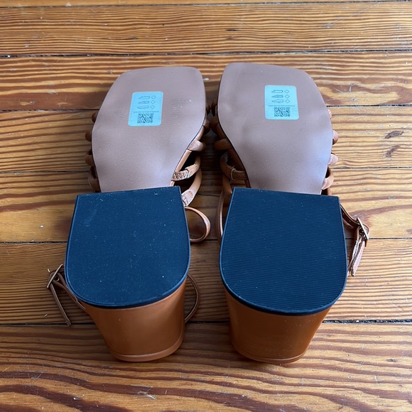 New ASOS Design strappy sandals - Picture 3 of 3